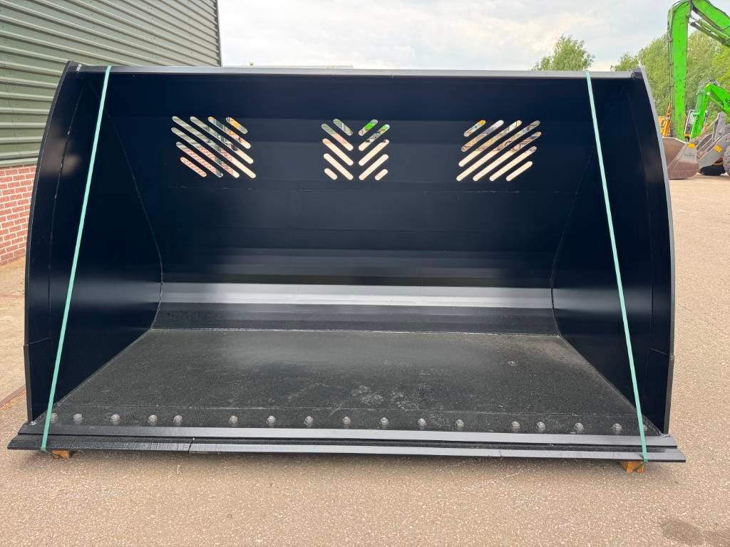 Volumebak Breed 3,2 m 7000ltr Volvo aansluiting, Articles professionnels
