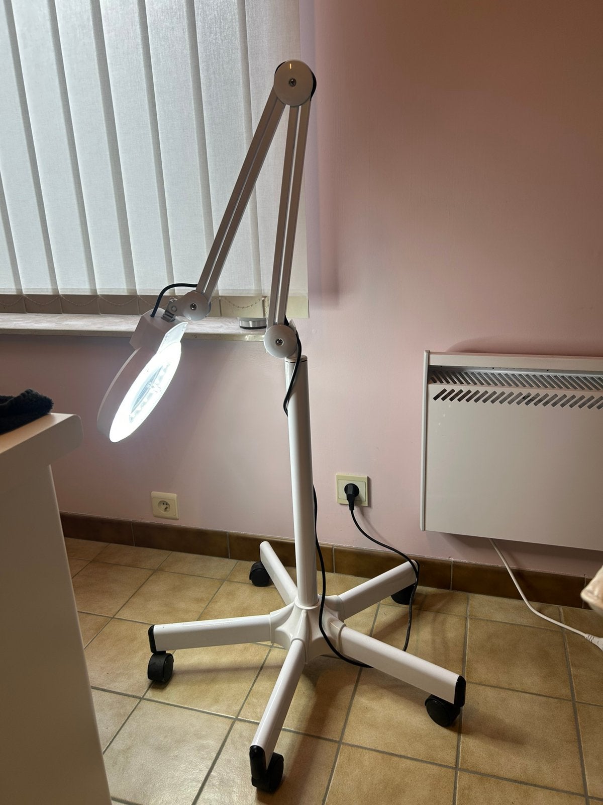 Loeplamp schoonheidsspecialiste, Enlèvement, Comme neuf, Lampe loupe