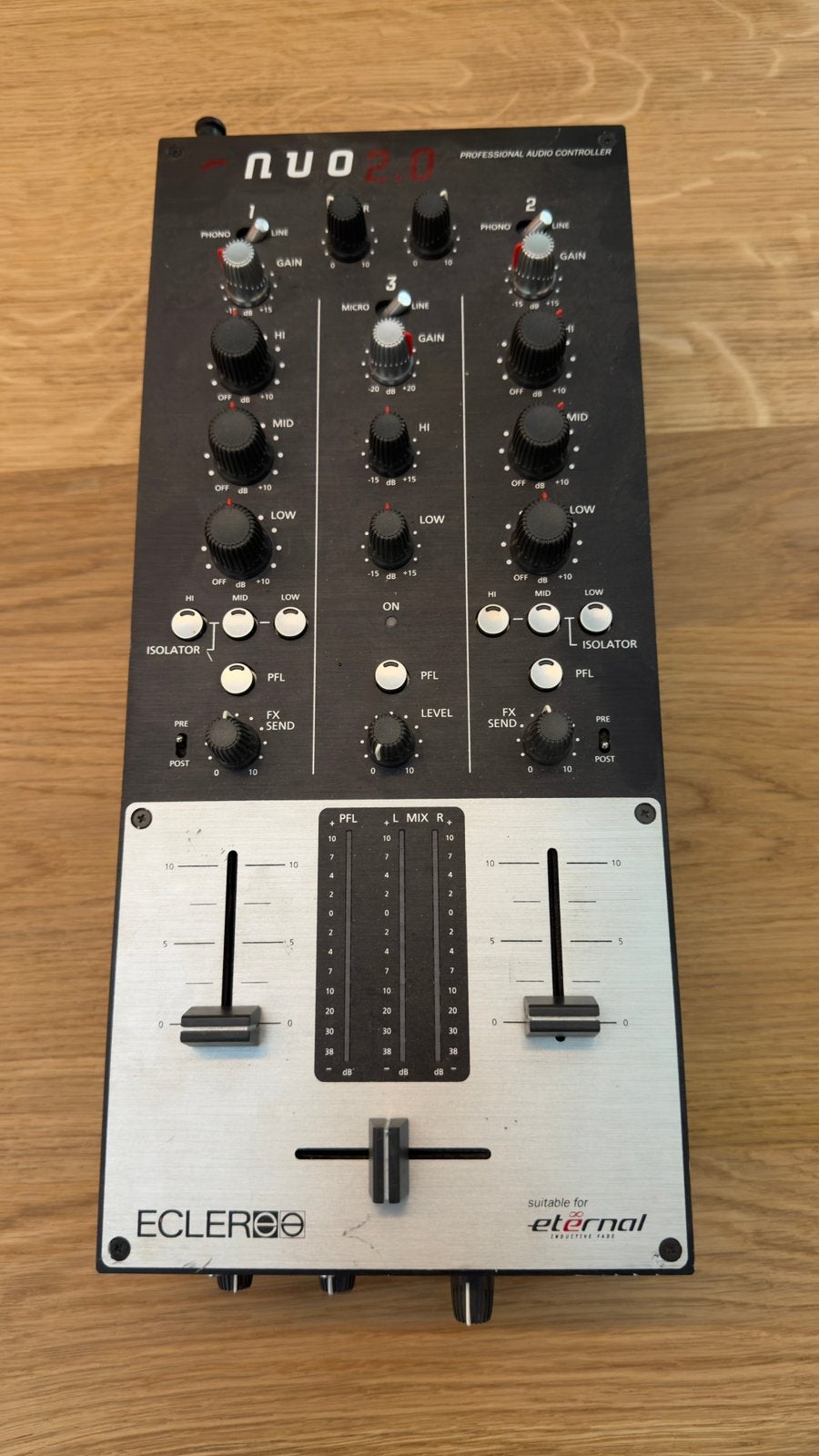 Mengpaneel Ecler nuo 2.0, Muziek en Instrumenten, Ophalen of Verzenden, Zo goed als nieuw, Minder dan 5 kanalen, Microfooningang