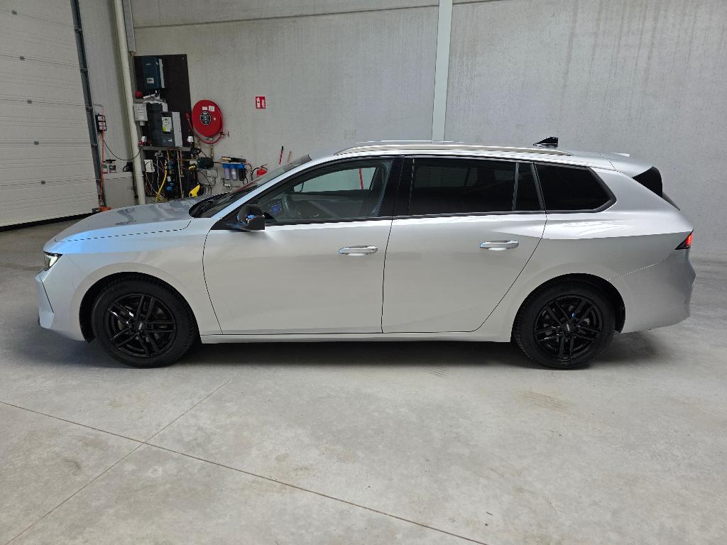 Astra Sports Tourer 1.2 Turbo Business Edition - 1ste eig., Auto's, Voorwielaandrijving, Testrit aan huis, Stof, 1199 cc