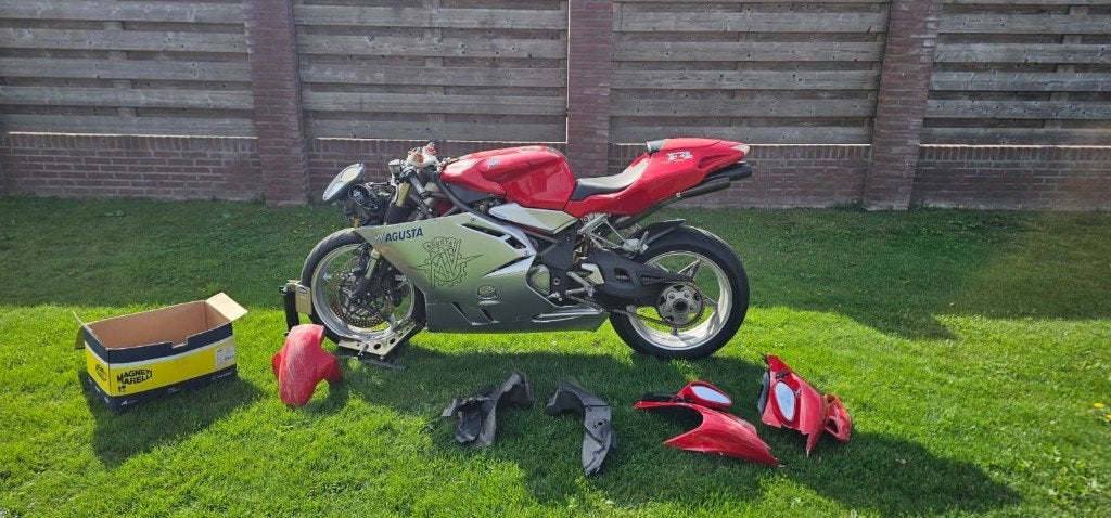 mv agusta f4 750 evo 2, Motos, Permis Moto A, 750 cm³, Occasion, Plus de 35 kW