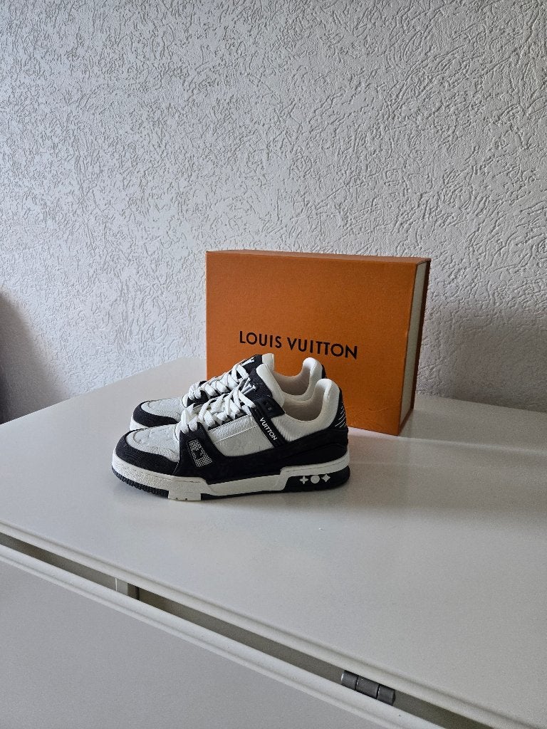 Nouvelles baskets Louis Vuitton, Vêtements | Hommes, Chaussures, Enlèvement ou Envoi, Neuf, Baskets