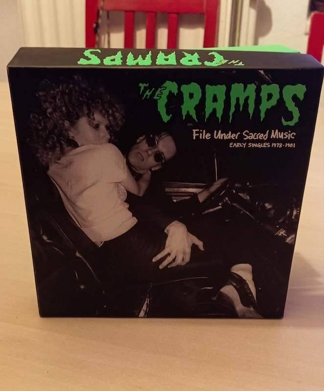 The Cramps "File Under Sacred Music" Boxset, CD & DVD, Enlèvement ou Envoi, 7 inch, Rock 'n' roll, Coffret