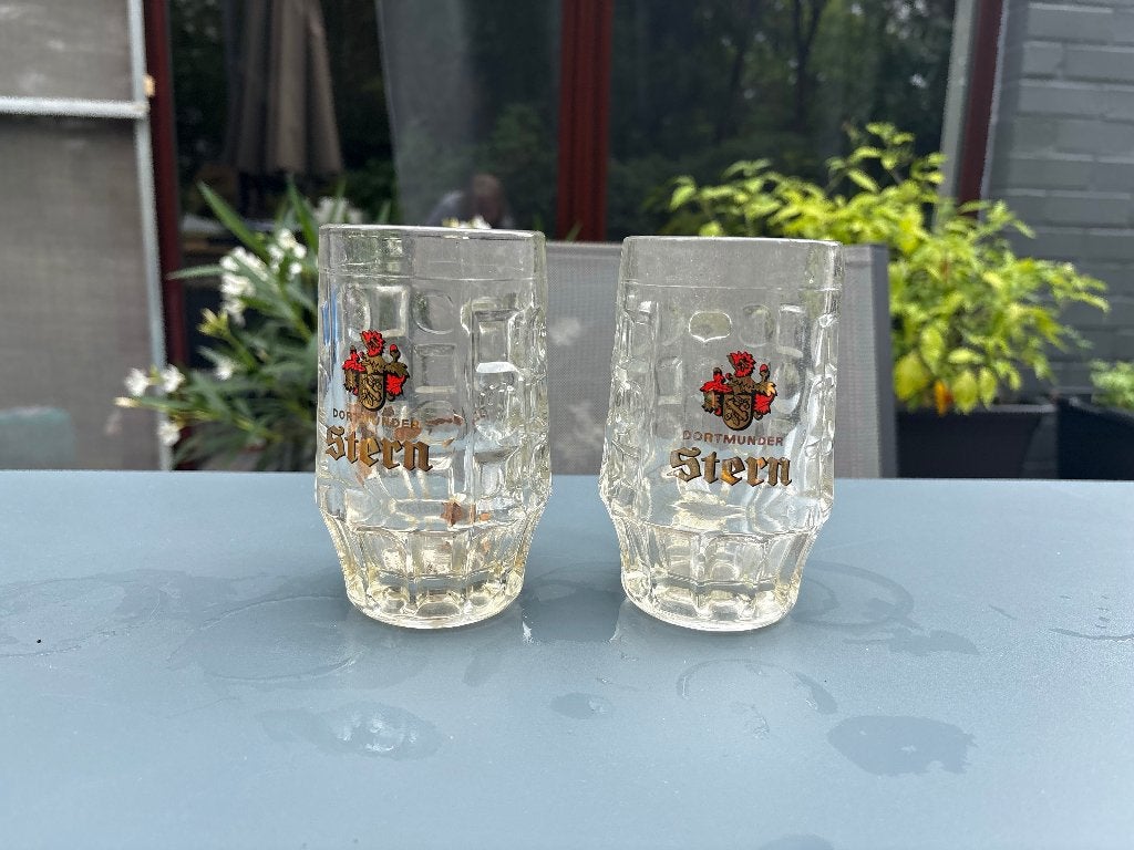 2 chopes à bière vintage en verre - Dortmunder Stern, Enlèvement ou Envoi, Comme neuf, Verre ou Verres