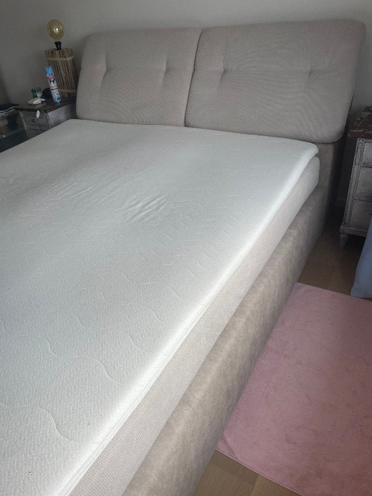 boxspring 180x200 met opbergbox achteraan, Huis en Inrichting, Ophalen, Beige, Tweepersoons, Zo goed als nieuw