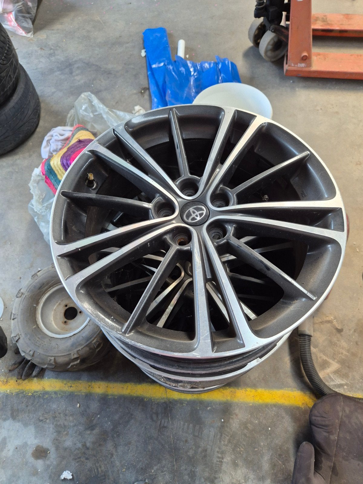 Aluminium velgen toyota, Ophalen