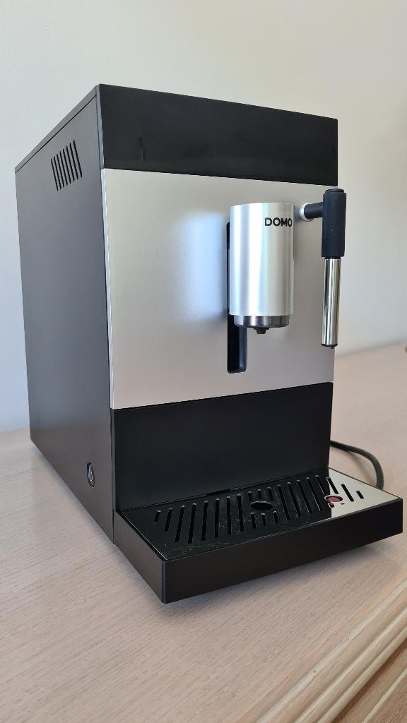 Machine expresso DOMO état neuf, Electroménager, Enlèvement, Comme neuf, Machine à espresso, Café en grains