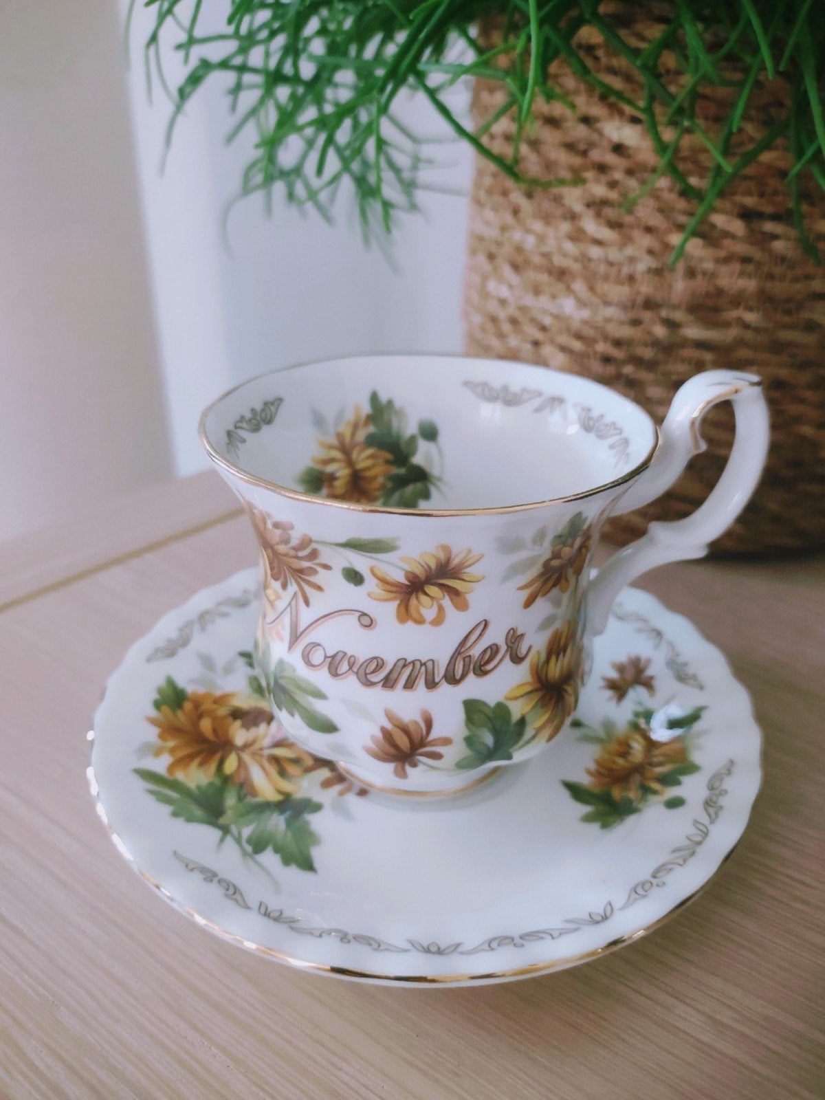 Mooi theekopje met schoteltje (Bone China)., Antiquités & Art, Antiquités | Porcelaine, Enlèvement ou Envoi