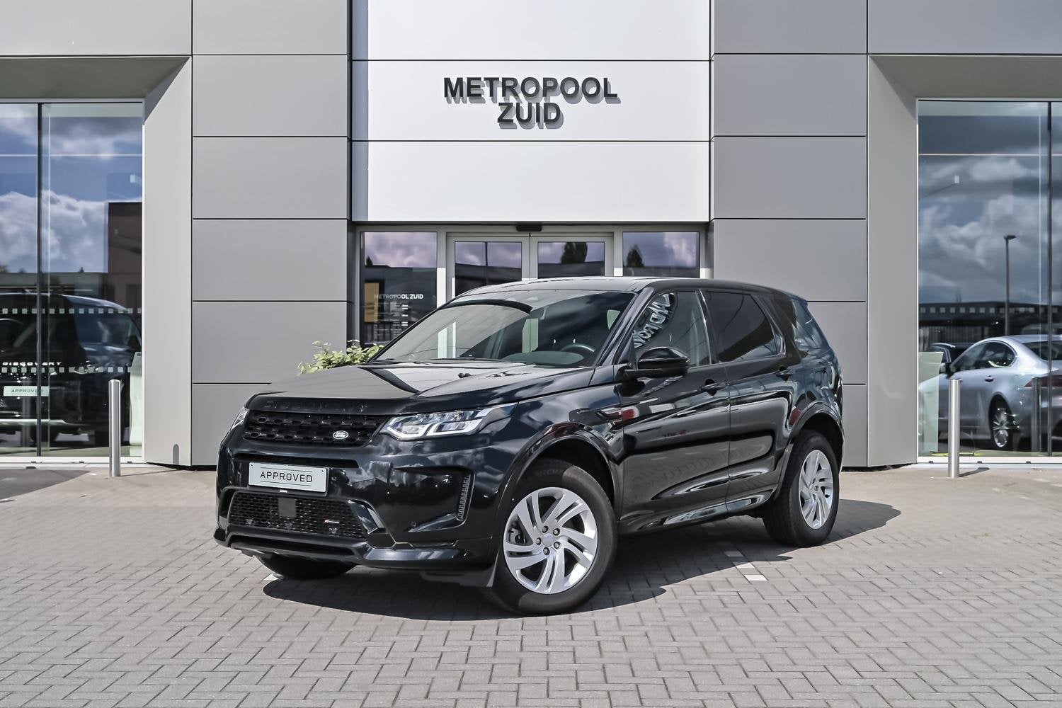 Land Rover Discovery Sport P300e R-Dynamic S, 1497 cc, Discovery Sport, Zwart, Bedrijf
