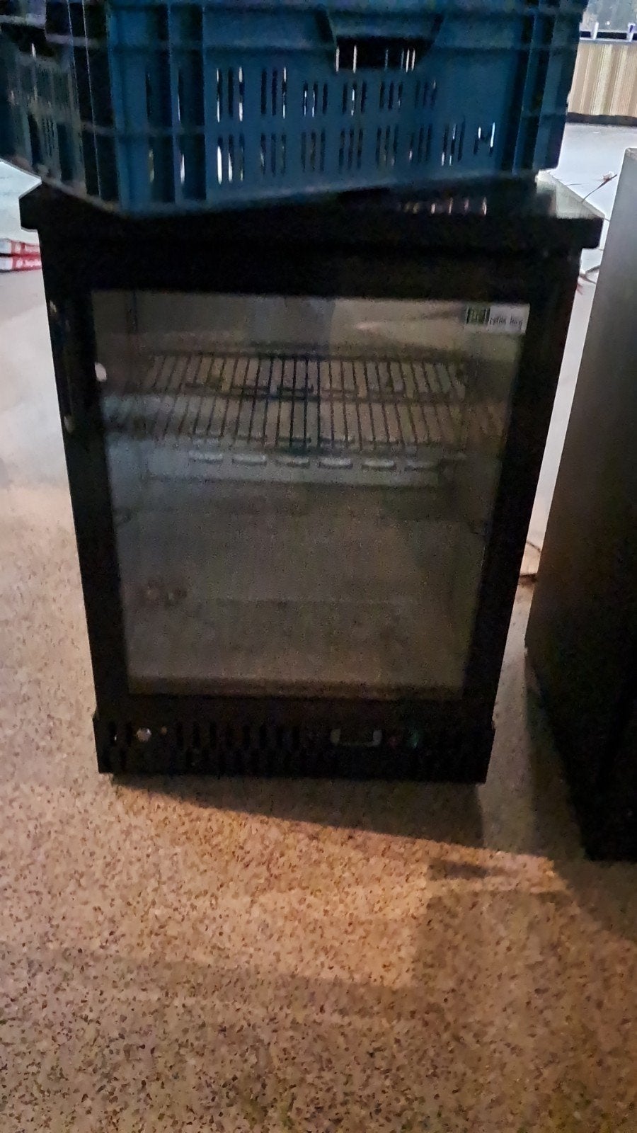 glazen frigo, Ophalen