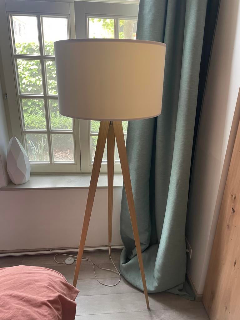 Staande lamp tripod, Huis en Inrichting, Ophalen, Gebruikt, Hout, 100 tot 150 cm
