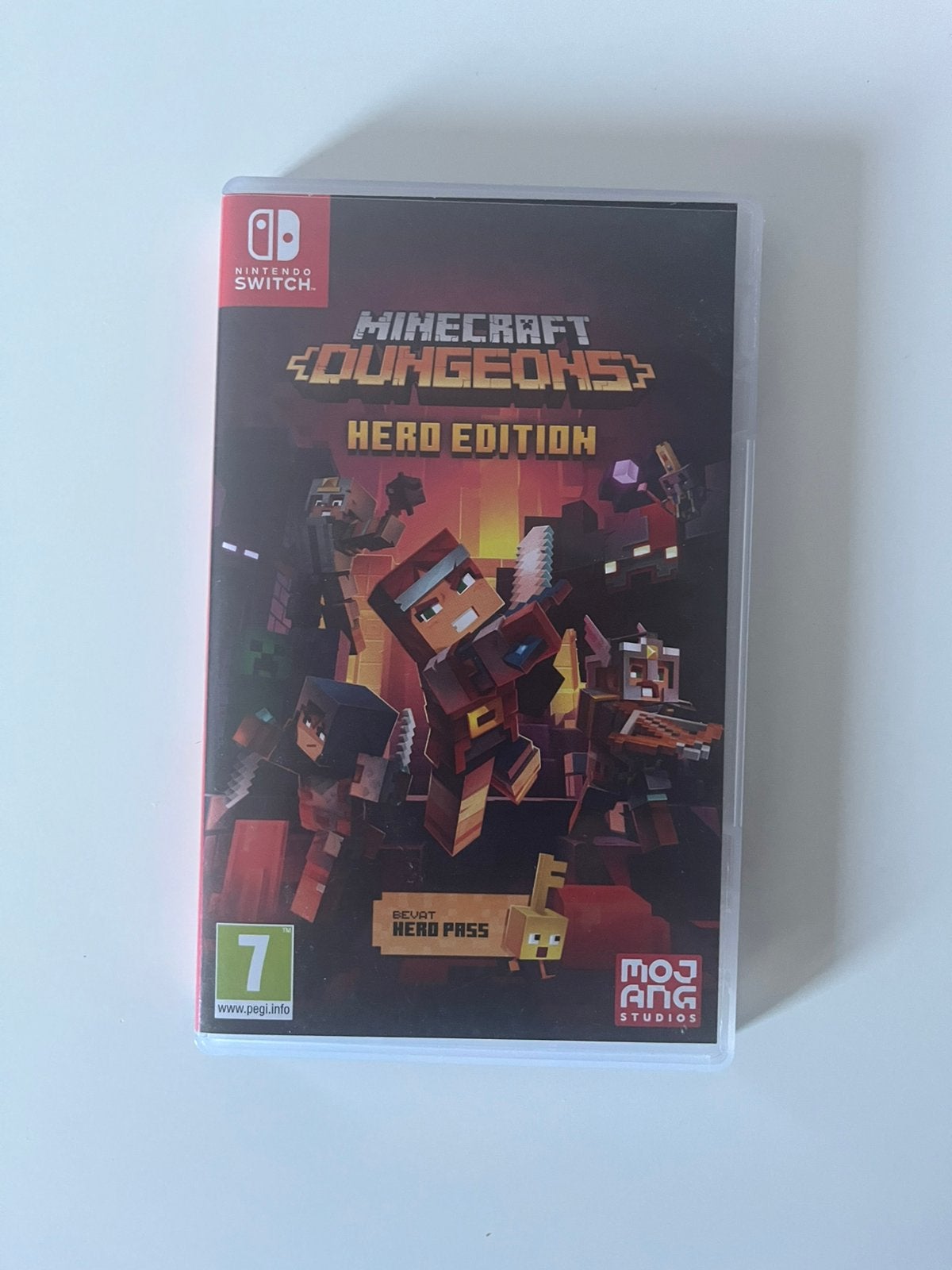 Minecraft Dungeons Hero Edition, Ophalen, Zo goed als nieuw