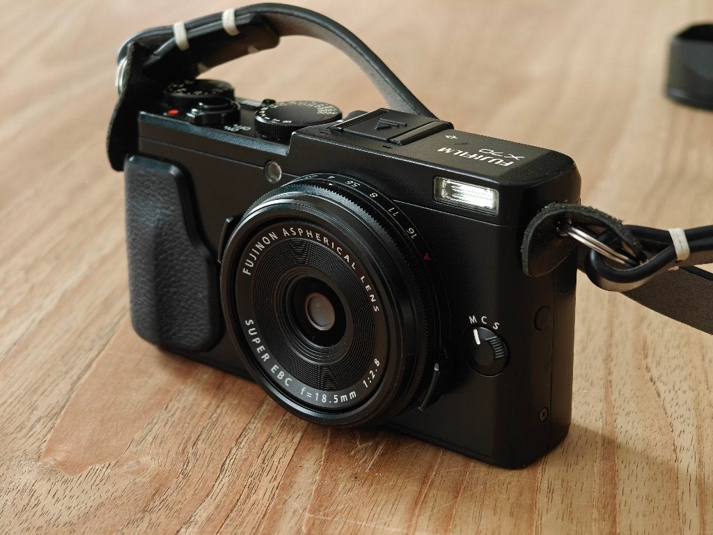 FUJIFILM X70 Mega Street Kit — Hoods, Filters, Accessoires, TV, Hi-fi & Vidéo, Appareils photo numériques, Sans zoom optique, Enlèvement ou Envoi