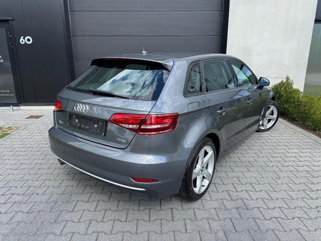 A3 Sportback 1.0 TFSI Sport S tronic, Auto's, Stof, https://public.car-pass.be/vhr/628f8a40-3bda-4f27-beb0-8e2e84f316c7, Bi-Xenon koplampen