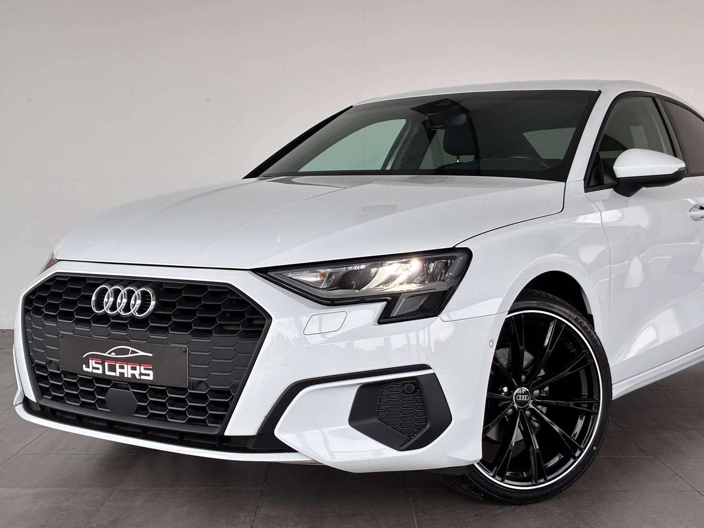 Audi A3 1.0 TFSi SPORT-1ERPRO-COCKPIT-CARPLAY-GPS-CUIR-JANTE, Auto's, Audi, Gebruikt, Wit, Bedrijf, 3 cilinders