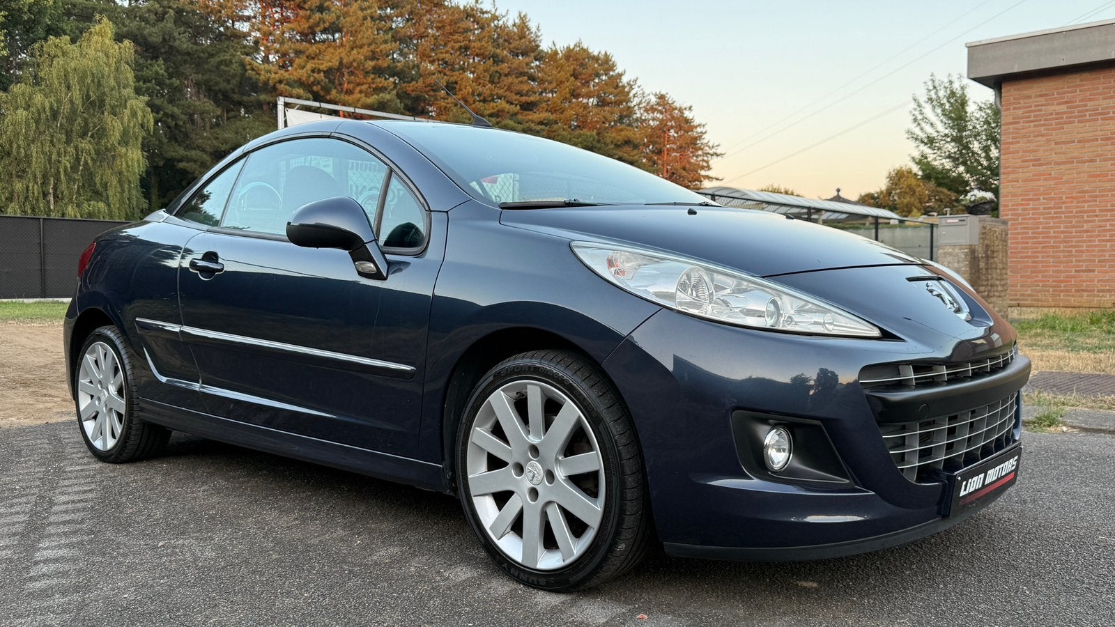 Peugeot 207cc 1.6 İ | Sport Cabrio | Zeer Nette Staat |, Auto's, Peugeot, Stof, Zwart, 4 cilinders, Cabriolet