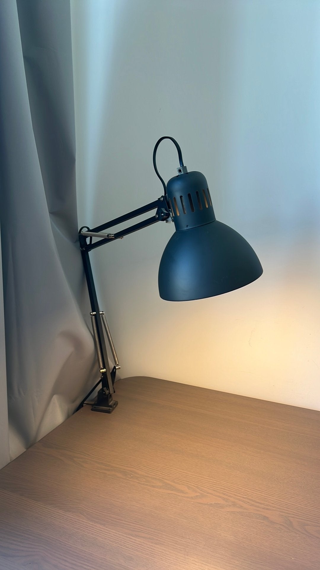 Bureaulampen, Huis en Inrichting, Lampen | Tafellampen, Grijs, Ophalen, Zo goed als nieuw, Bureaulamp