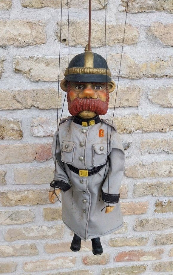 marionnette en bois officier allemand 1920-1930, Enlèvement ou Envoi