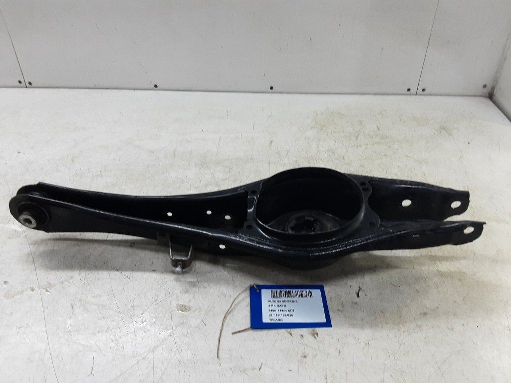 BRAS DE SUSPENSION ARRIÈRE GAUCHE Audi Q3 Sportback (F3N), Utilisé, Audi