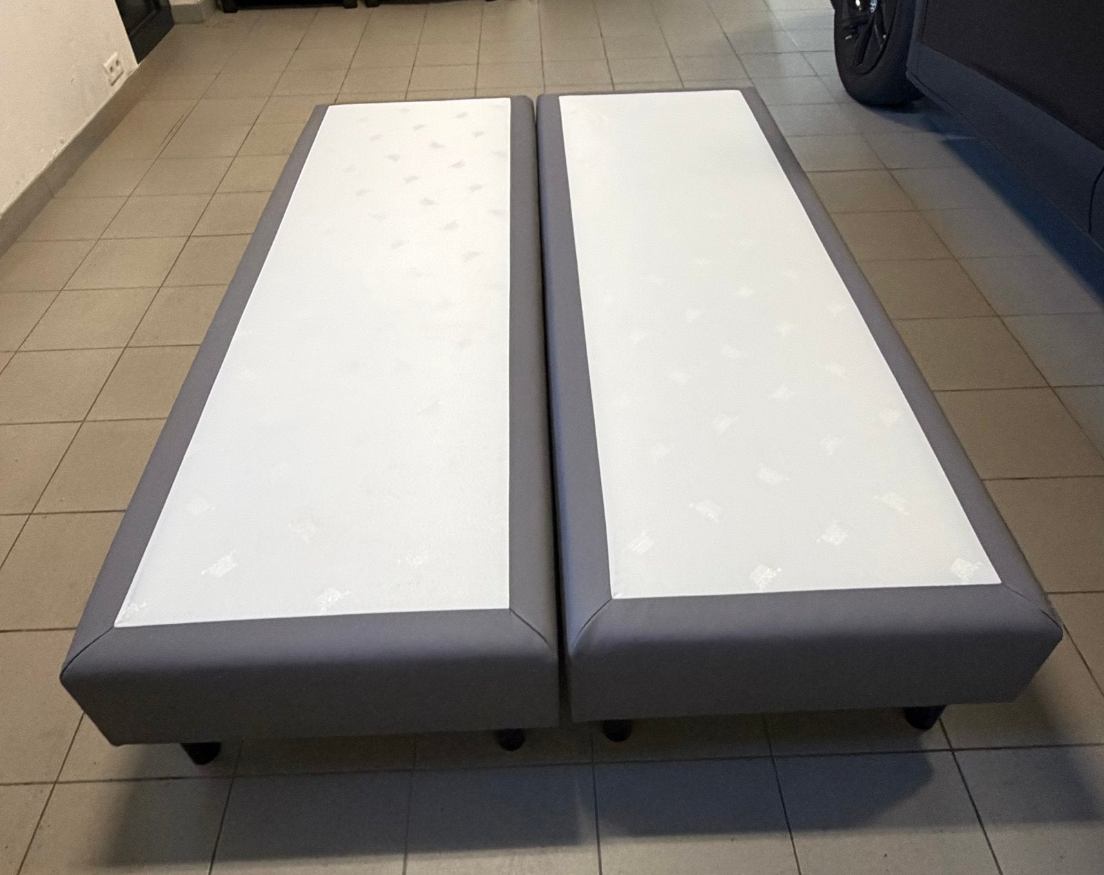 Lit de 140 cm de large sans matelas, Maison & Meubles, Enlèvement, Comme neuf, 200 cm, 140 cm