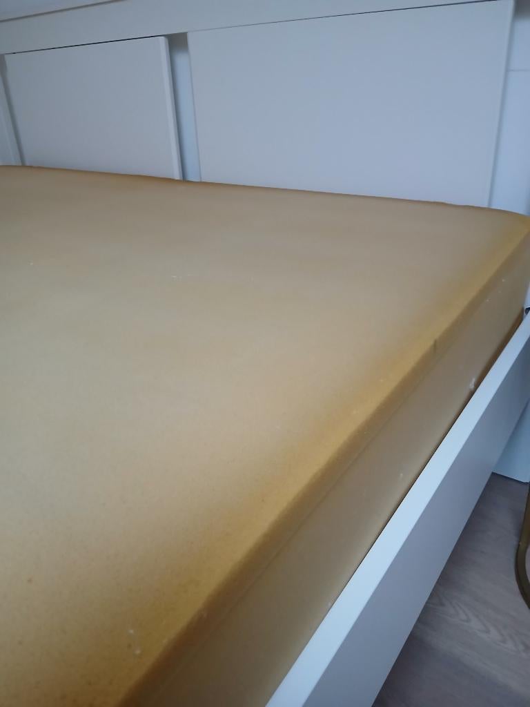 Matelas ikea a ressort gratuit, Matelas, Enlèvement, Utilisé, Deux personnes