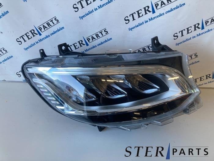 Phare droit d'un Mercedes Sprinter, Neuf, -, -, Enlèvement ou Envoi
