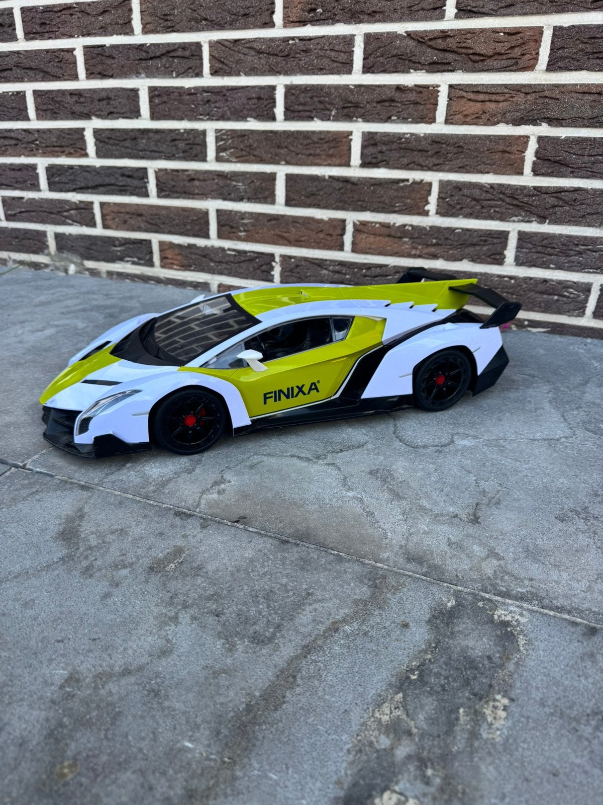 Voitures de collection  Lamborghini veneno, Kinderen en Baby's, Speelgoed |Speelgoedvoertuigen, Ophalen, Zo goed als nieuw, Afstandsbediening