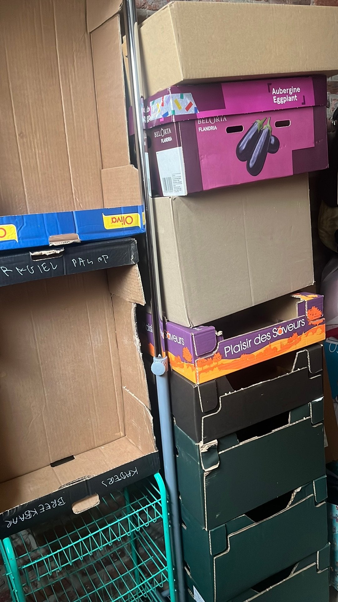 Kartonnen dozen en stoffen zakken, Ophalen, Gebruikt
