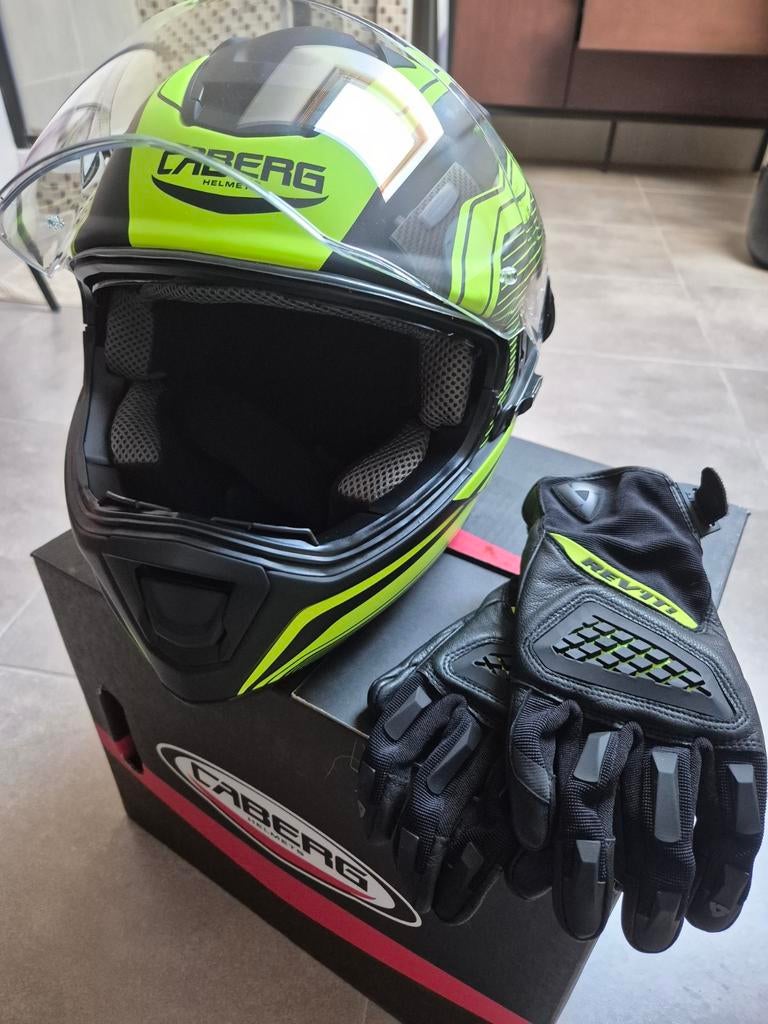 Nieuwe motorhelm + handschoenen, Motoren, Kleding | Motorhelmen, Ophalen, Kinderen, Nieuw zonder kaartje, S