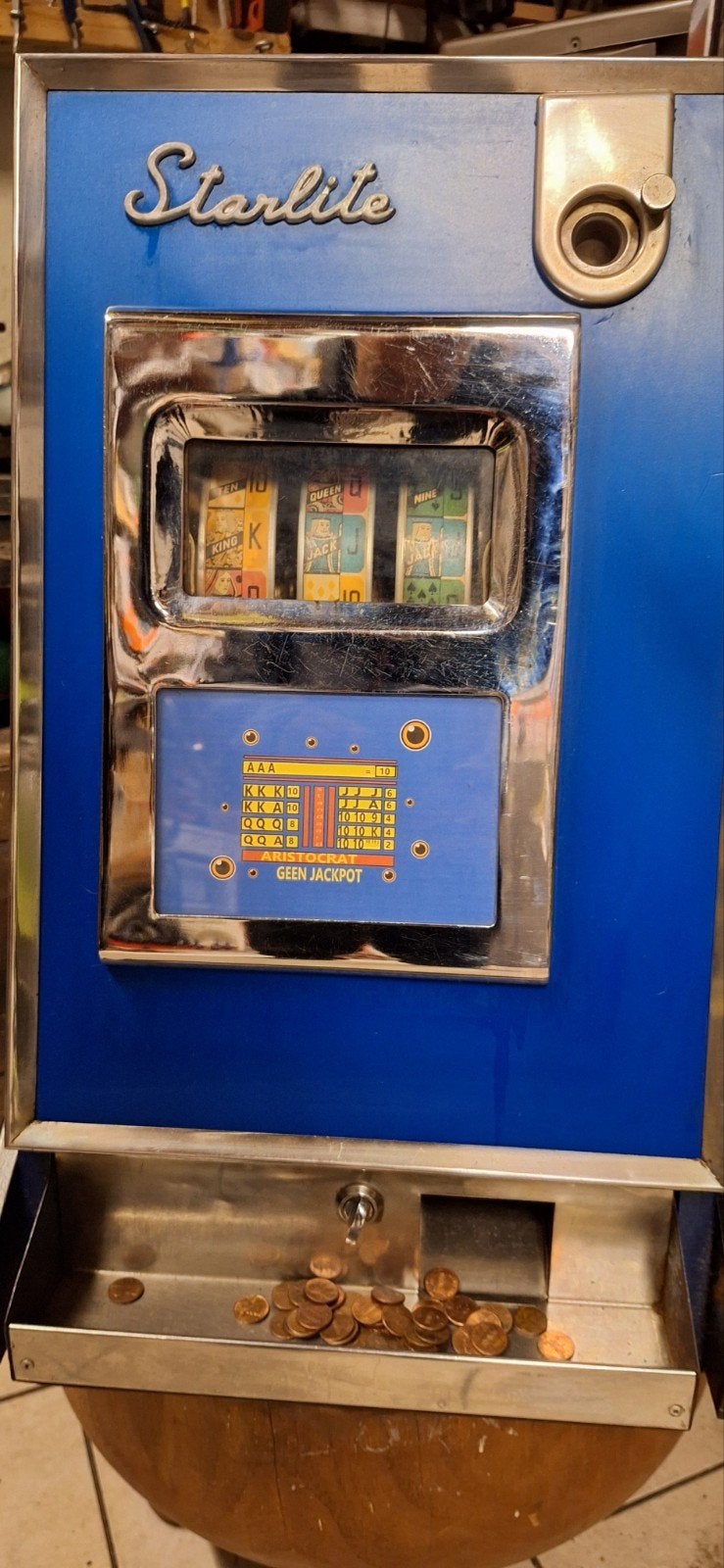Machine à sous ARISTOCRAT Starlight fonctionnant et dotée d', Collections, Euro, Enlèvement, Utilisé, Avec clés