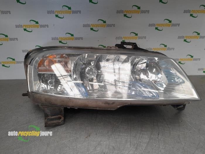 Phare droit d'un Fiat Stilo, Autos : Pièces & Accessoires, Éclairage, -, -, 3 mois de garantie, Utilisé