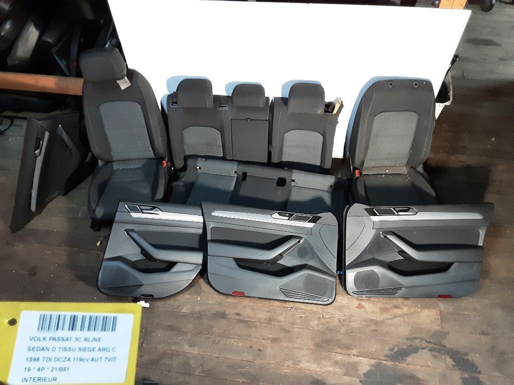 INTERIEUR Volkswagen Passat (3G2) (5Q4881106M), Gebruikt, Volkswagen, Mevr. I. Hauben, Rue de l'Espoir 34 34
4030  GRIVEGNÉE, BE