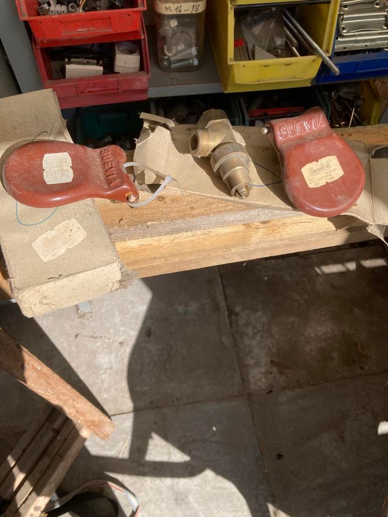 Swevia drinkbakken, Ophalen, Nieuw, Drinken en Voederen