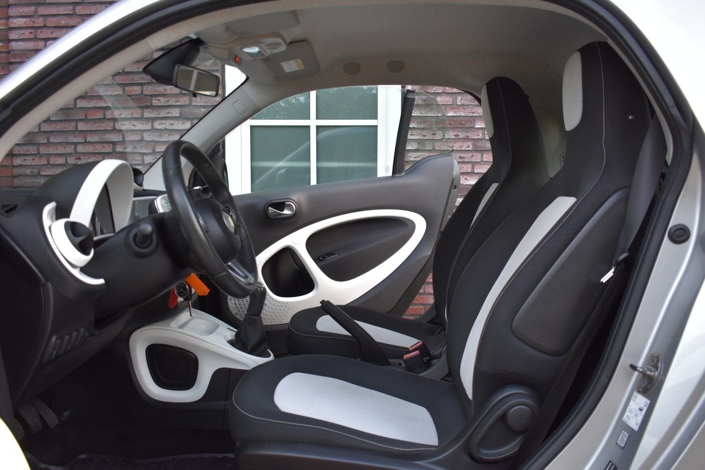 Smart ForTwo Wij zijn op afspraak geopend! Graag bellen voor, Auto's, Wit, Handgeschakeld, ForTwo, 93 g/km