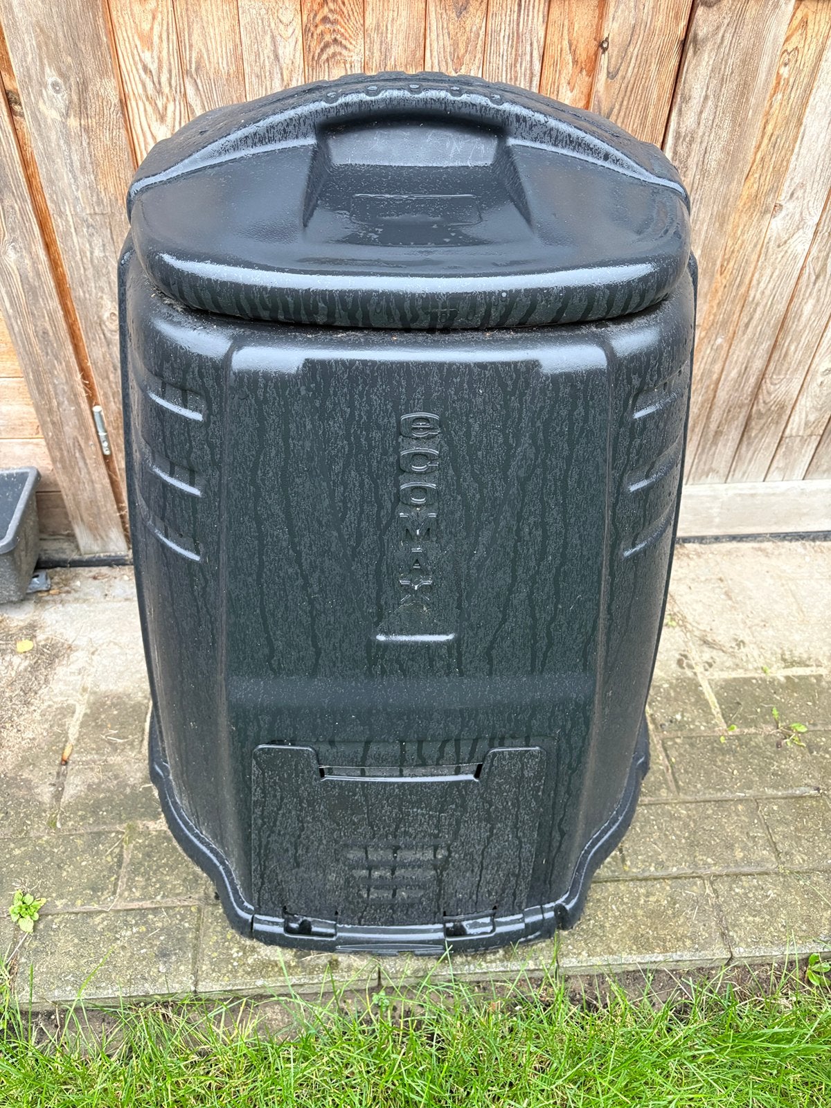 Compostvat Ecomax, Enlèvement, Compost
