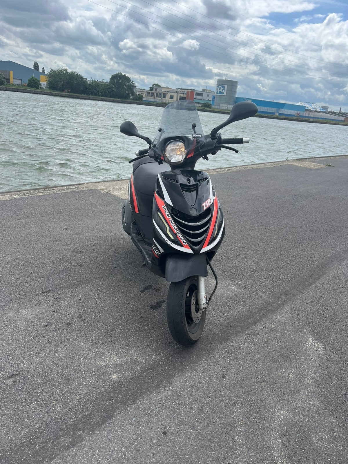 Piaggio Zip Euro 5 – A klasse, Fietsen en Brommers, Ophalen, Zo goed als nieuw, Zip