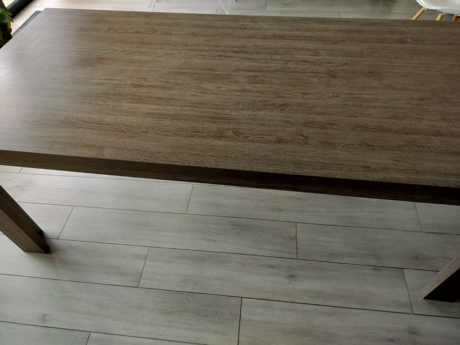 Table moderne avec 5 chaises design, Enlèvement