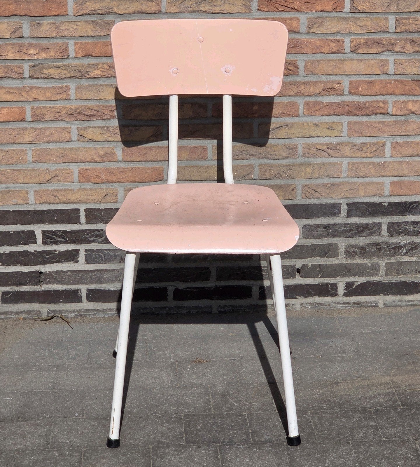 Stoel roze, Ophalen