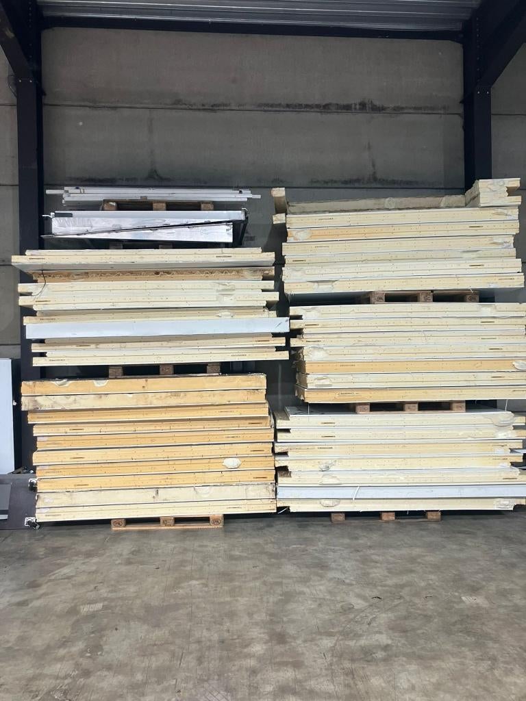 Diepvriespanelen, Enlèvement, Utilisé