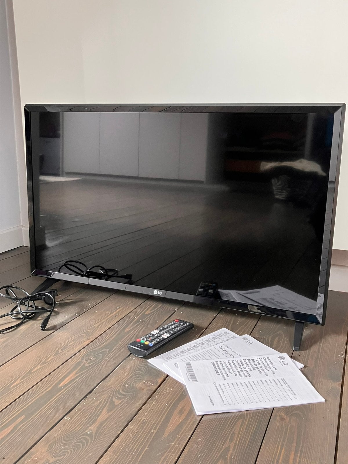 TV: HD smart 124 LCD 32”, Audio, Tv en Foto, Televisies, Ophalen, Zo goed als nieuw, LCD, LG