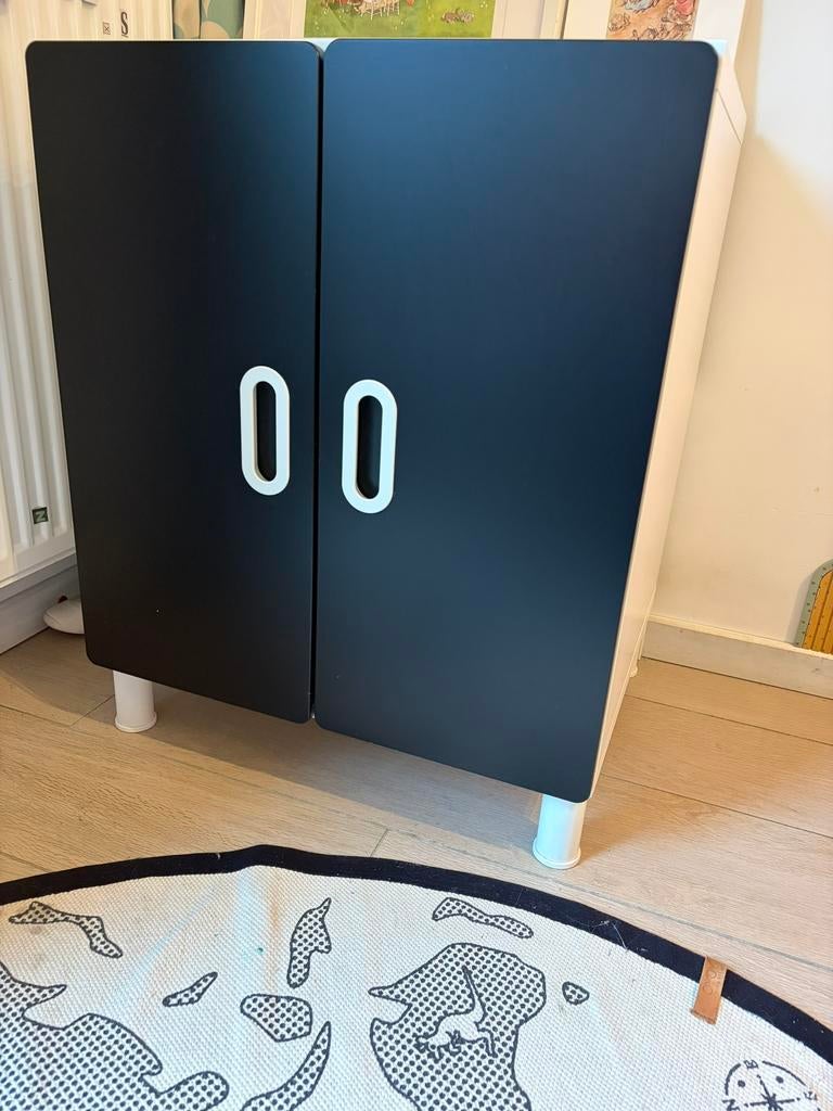 Ikea Smastad/Platsa kastje (2x) met krijtborddeurtjes, Gebruikt, 50 tot 70 cm, Ophalen, Minder dan 90 cm