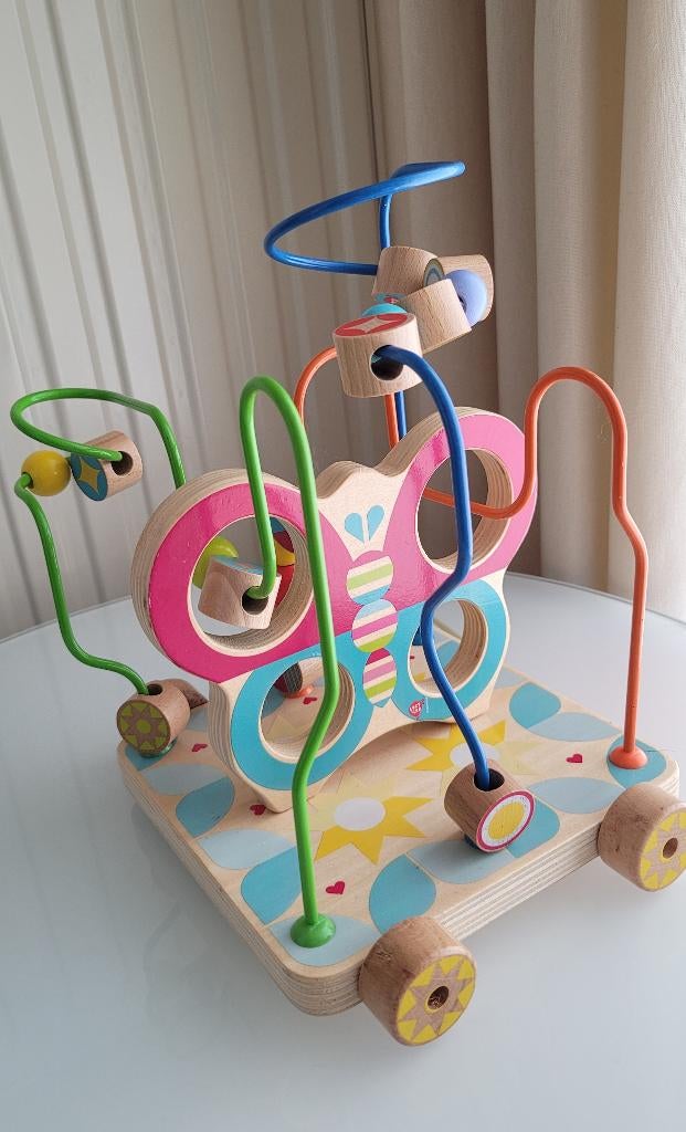 Butterfly Pull Toy Lucy &Leo Groot kralen spiraal, Ophalen, Zo goed als nieuw, Duw- of Trekspeelgoed