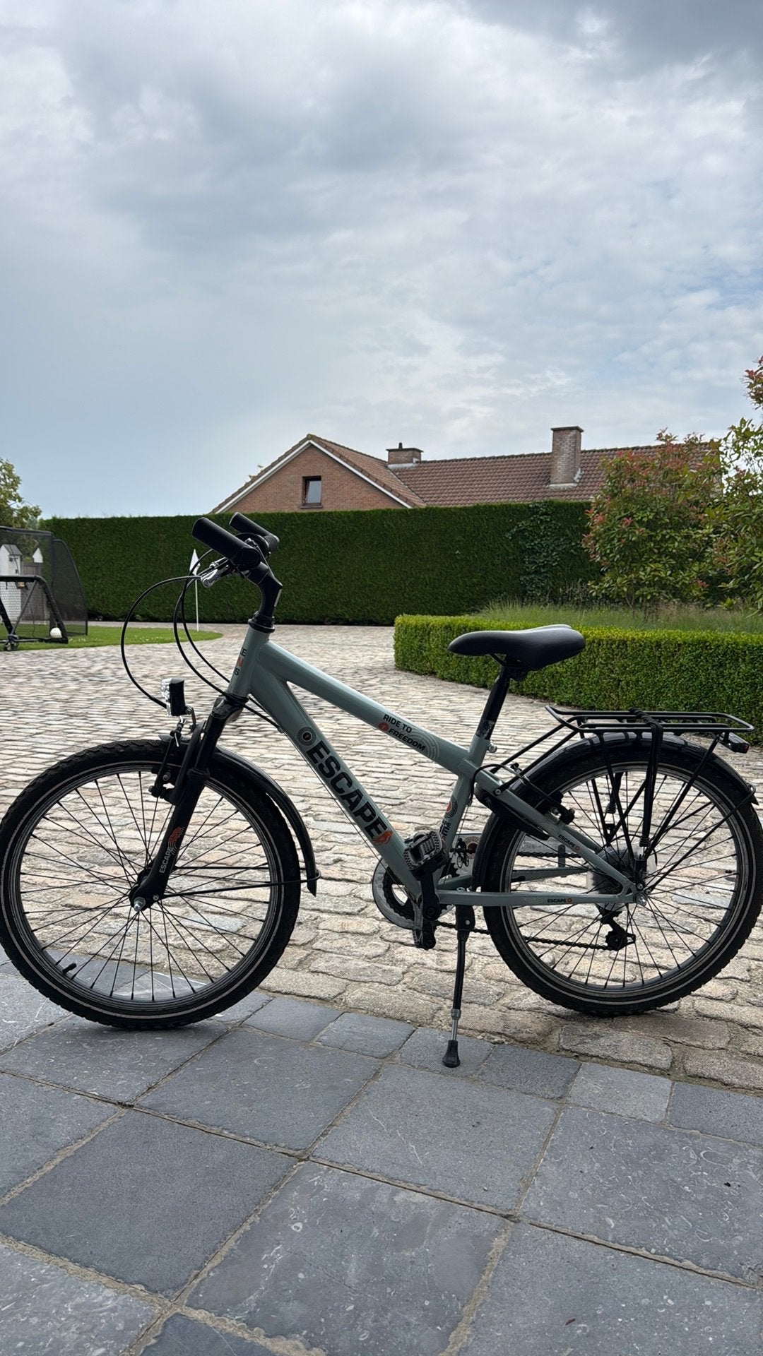 Mooie, bijna nieuwe jongens fiets, Fietsen en Brommers, Ophalen, Zo goed als nieuw, 22 inch