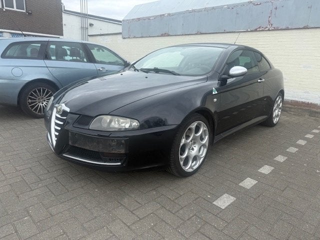 Alfa GT 1900 JTD Black Line! Airco Navi XENON Gekeurd!, Auto's, Alfa Romeo, Bedrijf, Te koop, GT, Diesel, Euro 4, Berline, 2 deurs