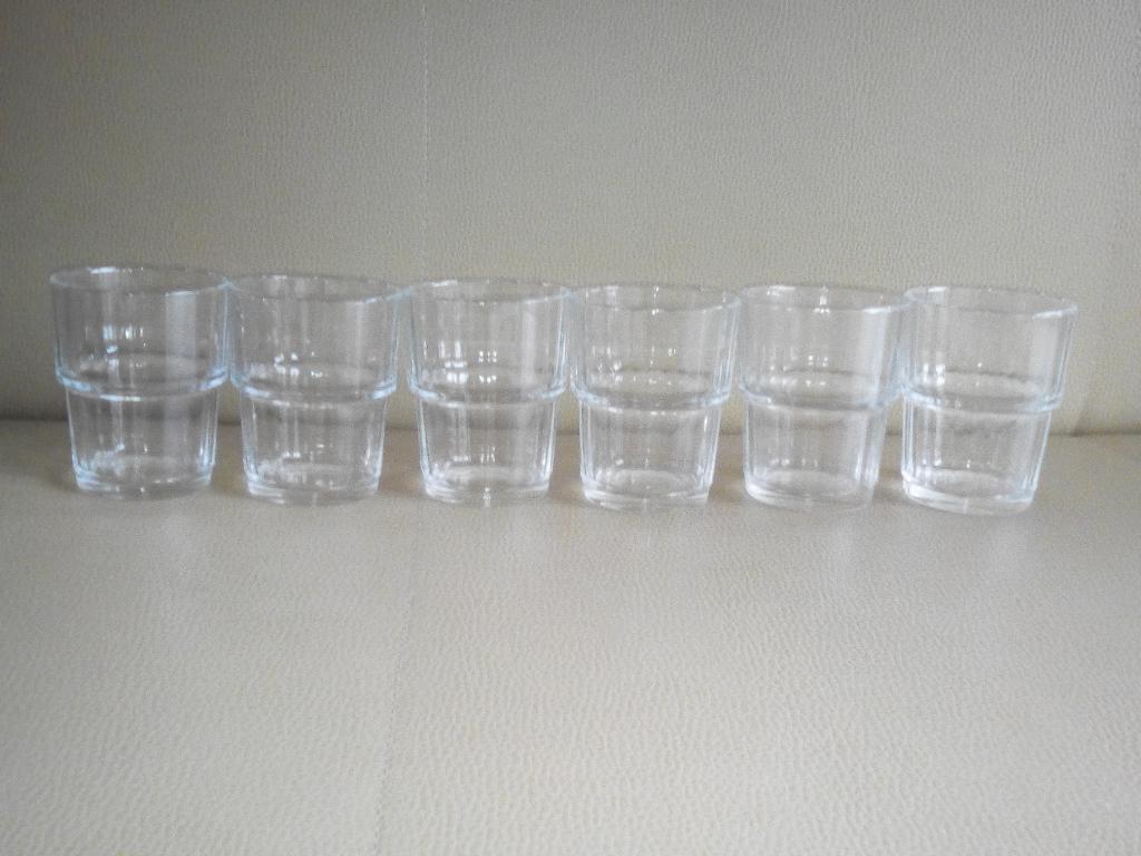 Kleine glazen, Huis en Inrichting, Ophalen, Zo goed als nieuw