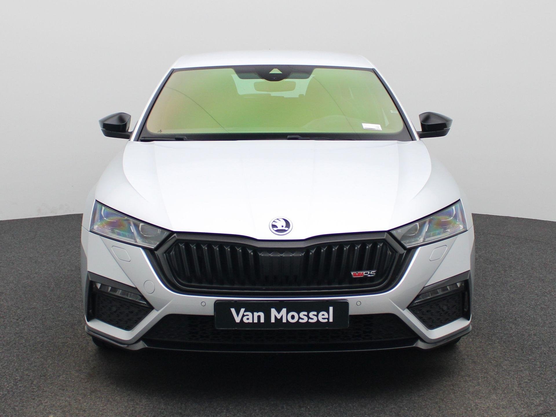 Skoda Octavia Combi 1.4 TSI PHEV 245 pk DSG6 RS MEMORY SEATS, Auto's, 245 pk, Stof, Gebruikt, Zwart