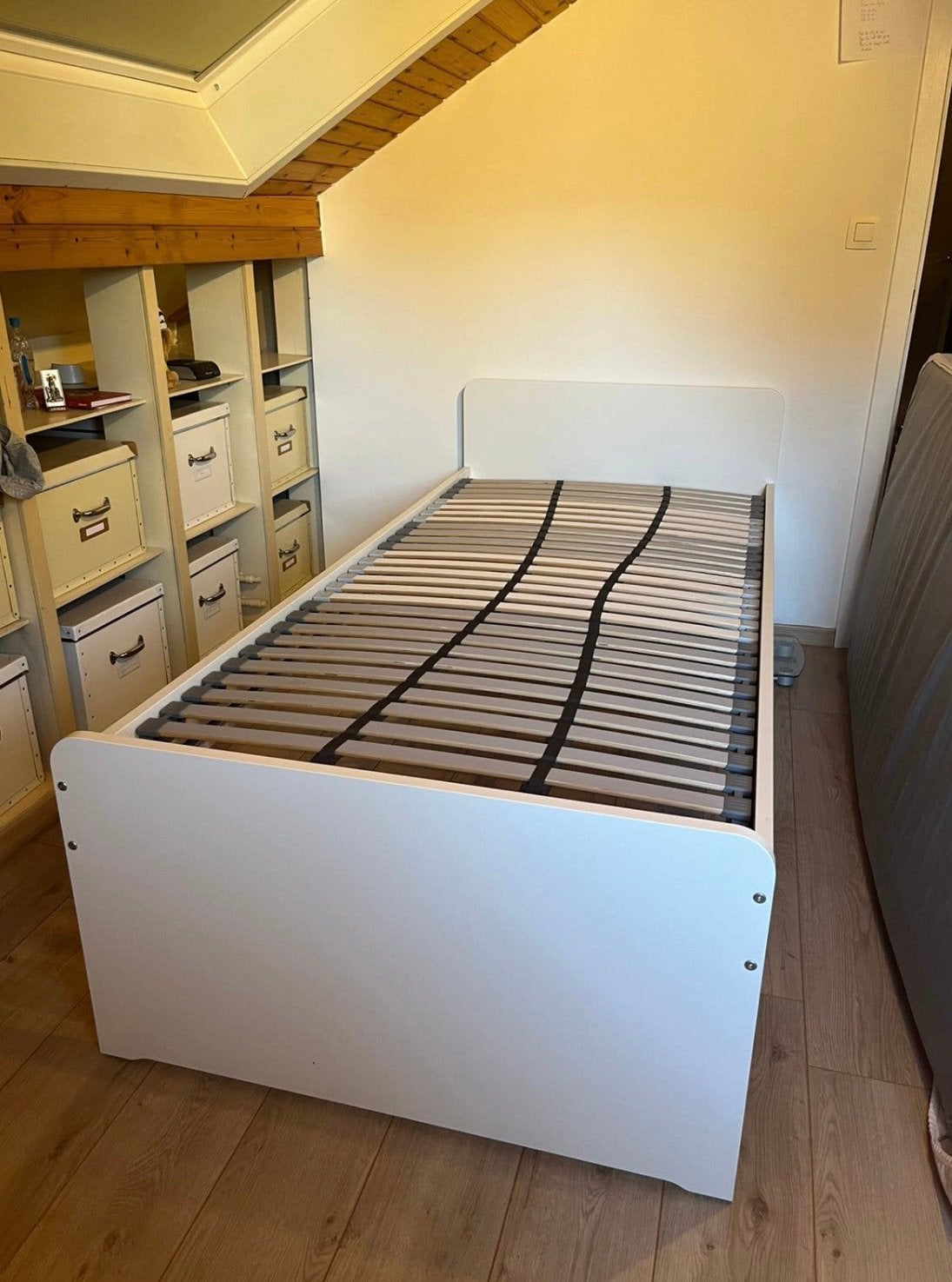 Bed, matras en lattenbodem IKEA, Maison & Meubles, Chambre à coucher | Lits, Enlèvement, Une personne, Comme neuf, Bois