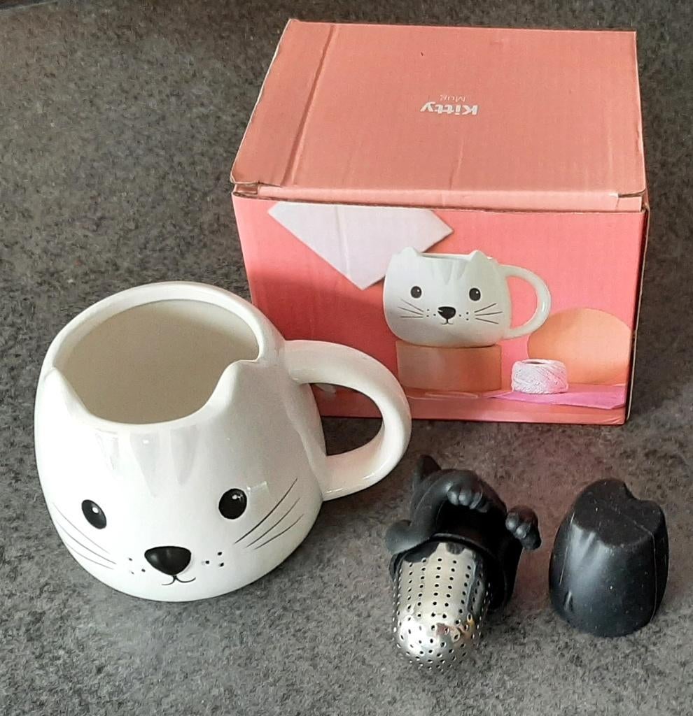 Te koop: Nieuw!!Leuke keramische mok met poes en theezeefje., Enlèvement, Neuf, Céramique, Tasse(s) et/ou soucoupe(s)