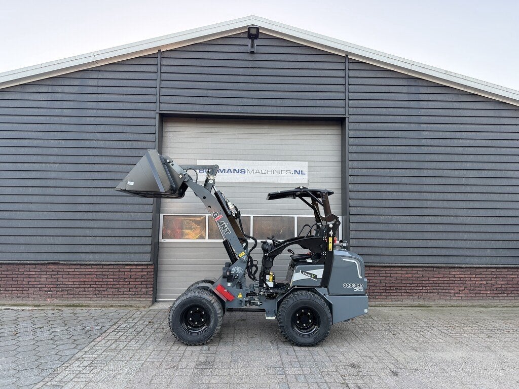 Giant G2300 X-TRA HD minishovel NIEUW grijs, Zakelijke goederen, Tobroco, Info@tobroco.nl, Sprendlingenstraat 57
5061 KM  Oisterwijk