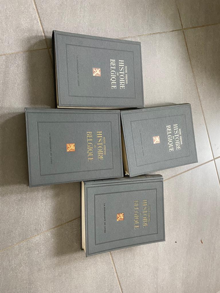 4 livres Histoire de la Belgique par Henri Pirenne, Livres, Enlèvement, Comme neuf